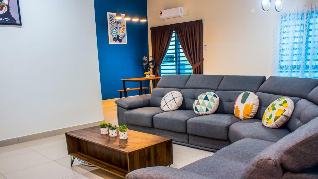 Tropical Livings Meru Ipoh Homestay By Grab A Stay Exterior photo